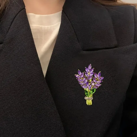 Lavender Bouquet Brooch Pin - Picture 2 of 7